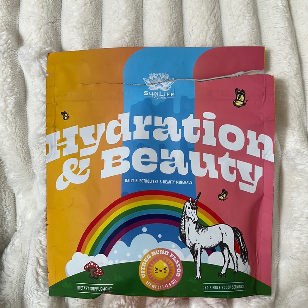 SUNLIFE HYDRATION & BEAUTY POWDER